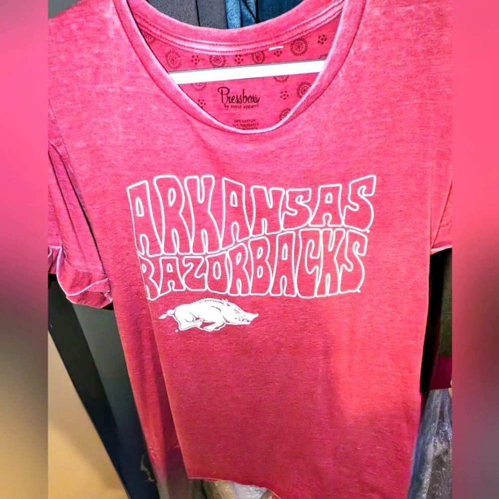 Arkansas Razorbacks Tee!! - Picture 1 of 3
